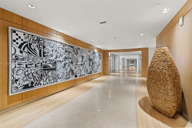 $3,350,000 | 900 Biscayne Boulevard, Unit PH6201, Miami, FL 33132