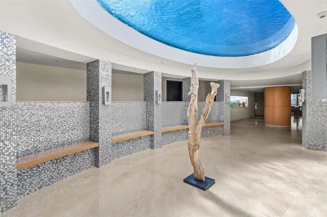 $3,350,000 | 900 Biscayne Boulevard, Unit PH6201, Miami, FL 33132