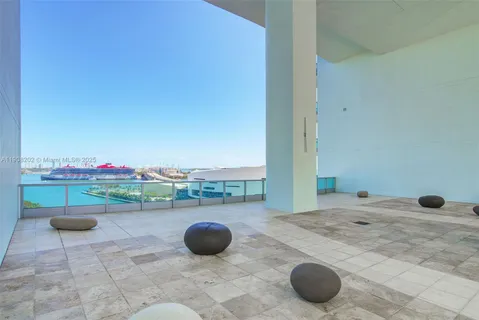 $3,350,000 | 900 Biscayne Boulevard, Unit PH6201, Miami, FL 33132