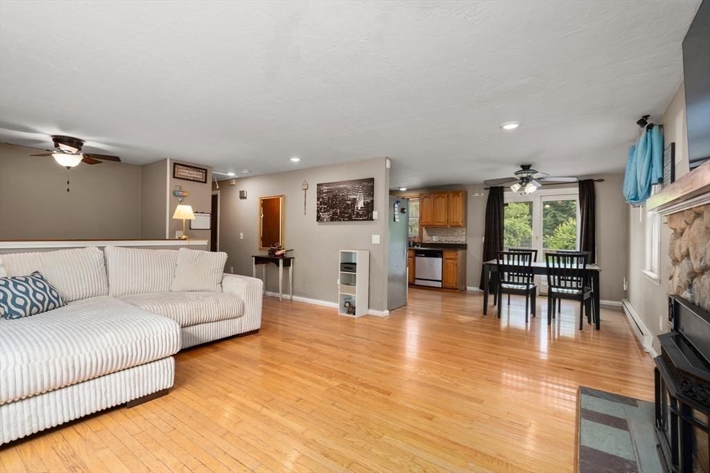 198 Lower Gore Road Webster, MA 01570 - Photo 7 of 37