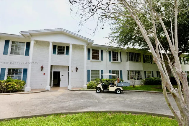 $145,000 | 2171 Northeast 66th Street, Unit 806, Fort Lauderdale, FL 33308