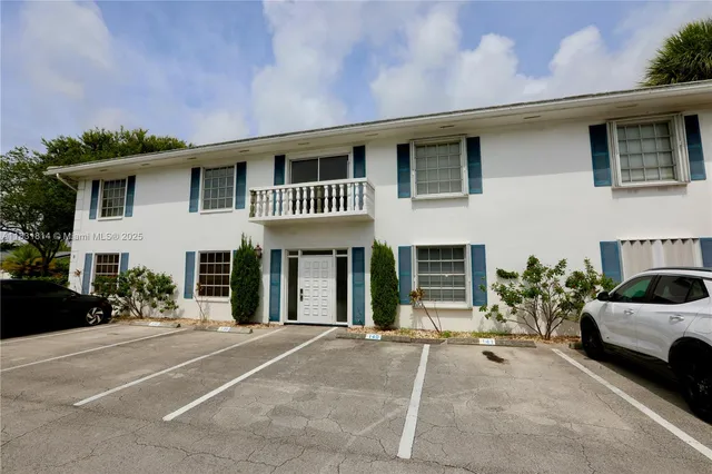 $145,000 | 2171 Northeast 66th Street, Unit 806, Fort Lauderdale, FL 33308
