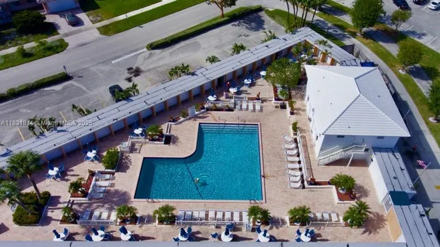 $145,000 | 2171 Northeast 66th Street, Unit 806, Fort Lauderdale, FL 33308