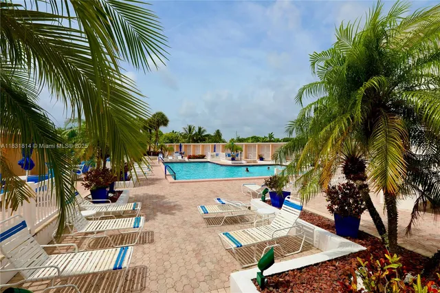 $145,000 | 2171 Northeast 66th Street, Unit 806, Fort Lauderdale, FL 33308