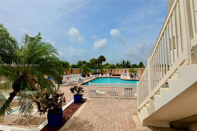 $145,000 | 2171 Northeast 66th Street, Unit 806, Fort Lauderdale, FL 33308