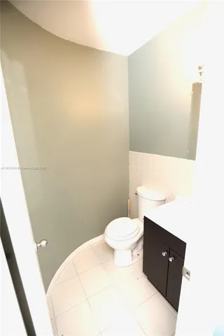 $145,000 | 2171 Northeast 66th Street, Unit 806, Fort Lauderdale, FL 33308