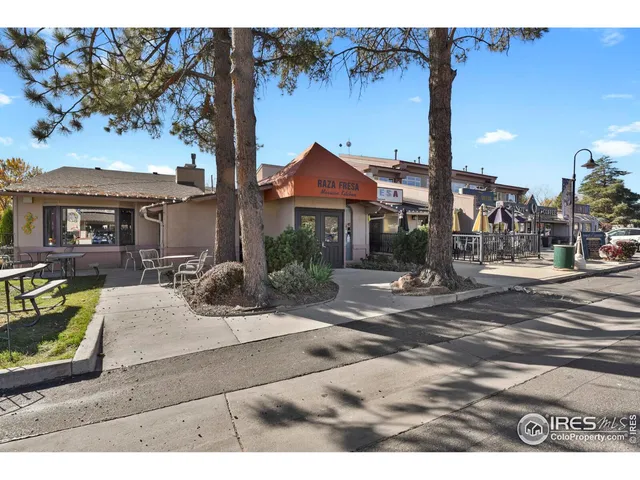 a view of a outdoor space