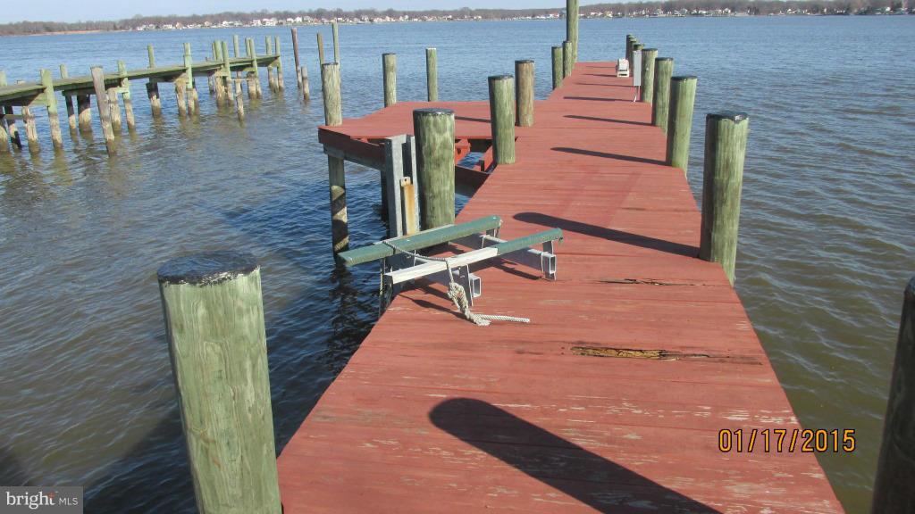 4230 Lynhurst Road Baltimore, MD 21222 - Photo 24 of 26 Private Pier