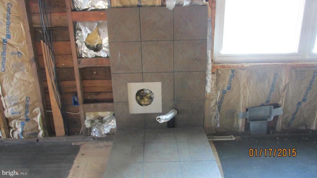 4230 Lynhurst Road Baltimore, MD 21222 - Photo 6 of 26 Ready for Wood Stove