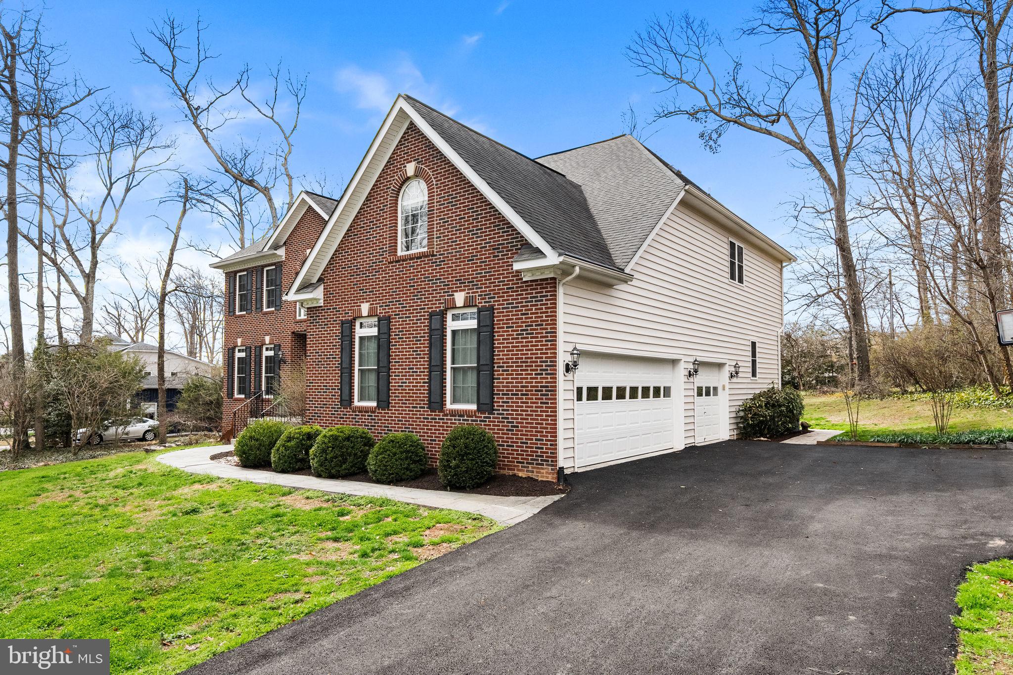 1232 Shenandoah Road Alexandria, VA 22308 - Photo 50 of 50 3 car garage