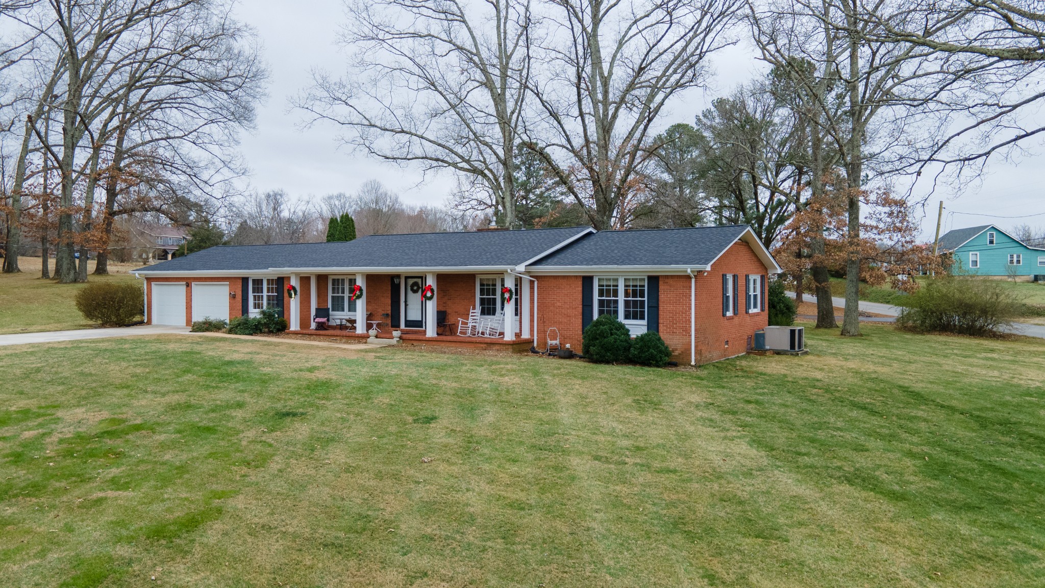 40 Golf Course Lane Winchester, TN 37398 - Photo 2 of 41 Gallery Image 2