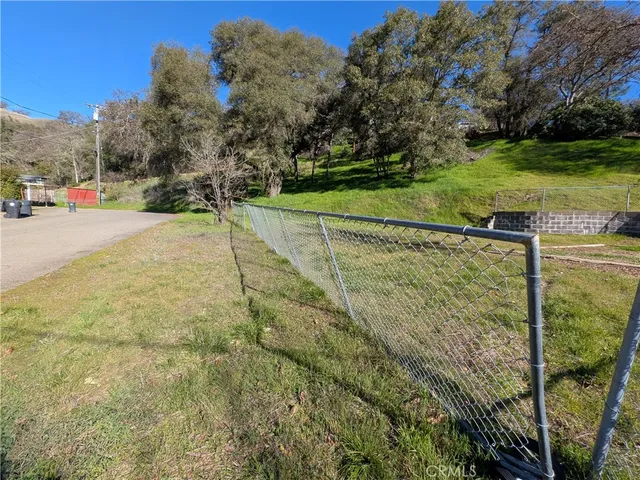 a view of a tennis court