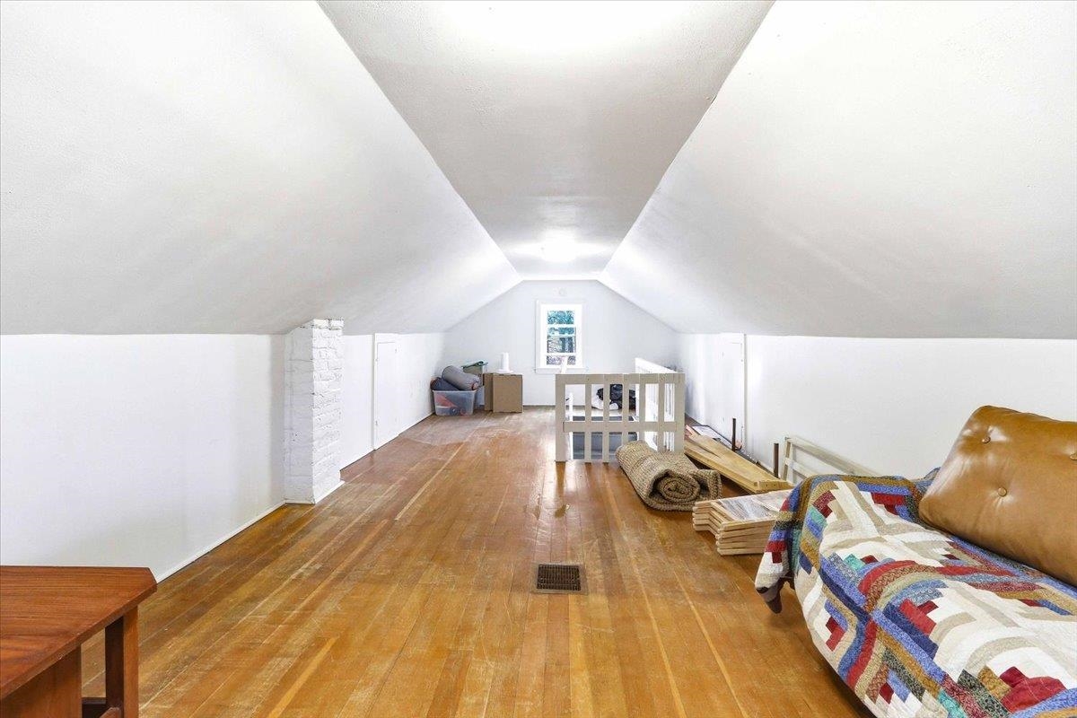 950 2nd Street Baraboo, WI 53913 - Photo 3 of 16