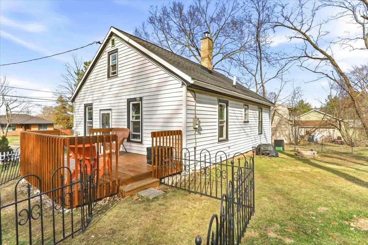 950 2nd Street Baraboo, WI 53913 - Photo 6 of 16