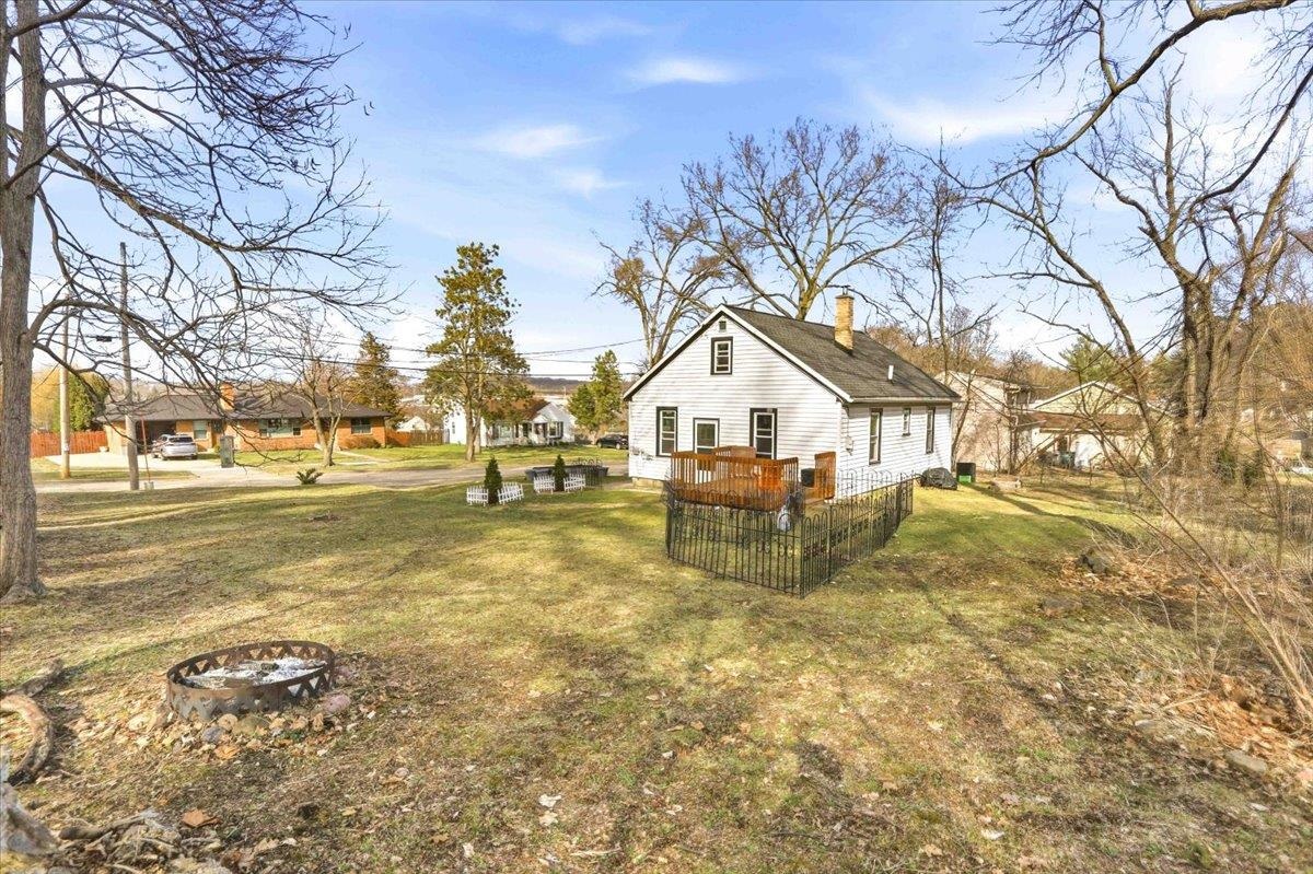 950 2nd Street Baraboo, WI 53913 - Photo 9 of 16