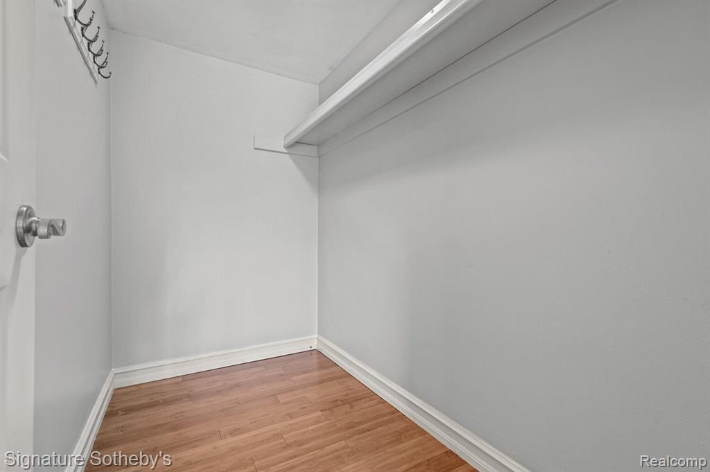 1675 Riverside Drive, Unit 12 Rochester Hills, MI 48309 - Photo 17 of 29
