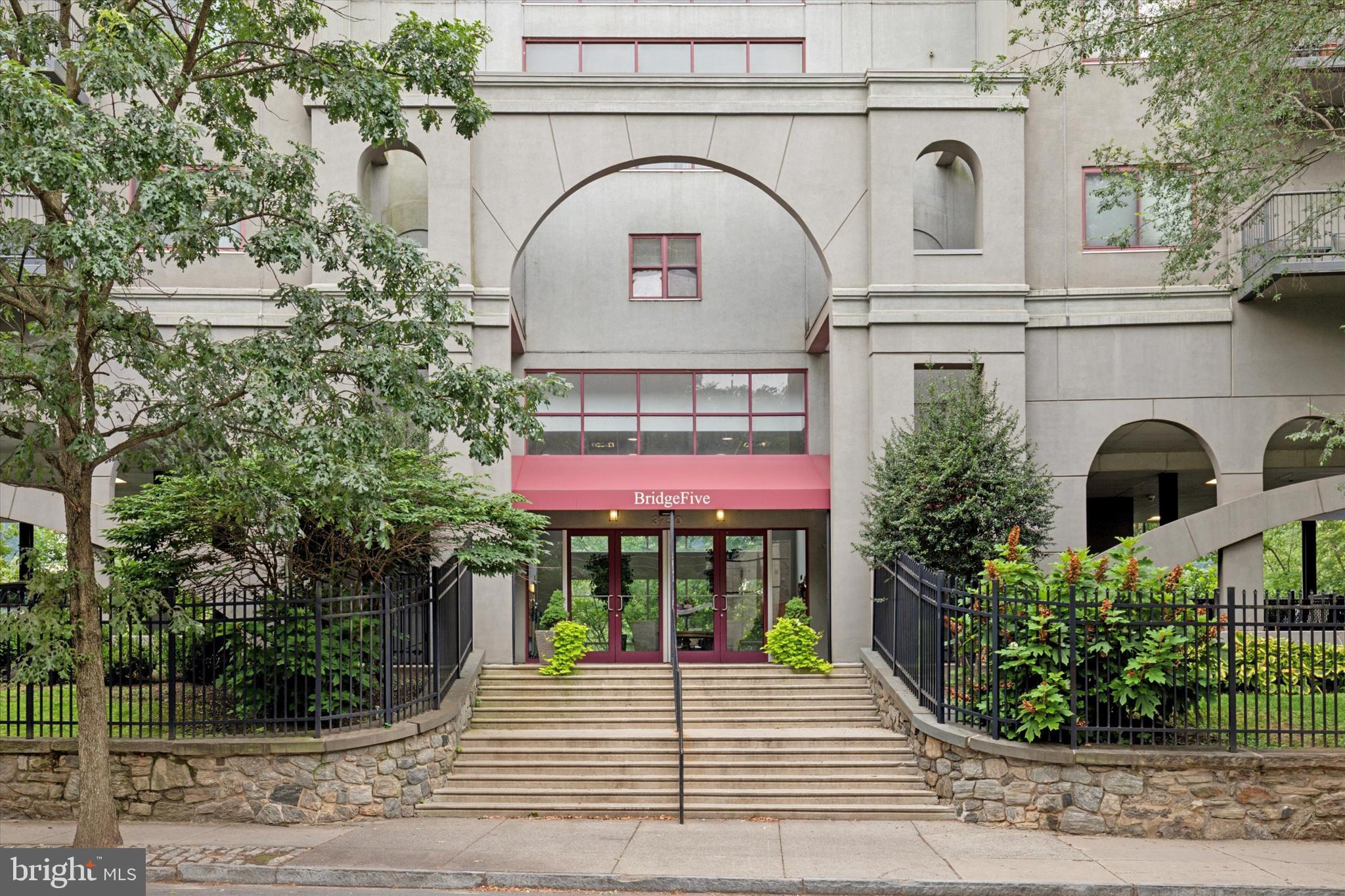 3750 Main Street, Unit 709 Philadelphia, PA 19127 - Photo 15 of 15 a front view of a house
