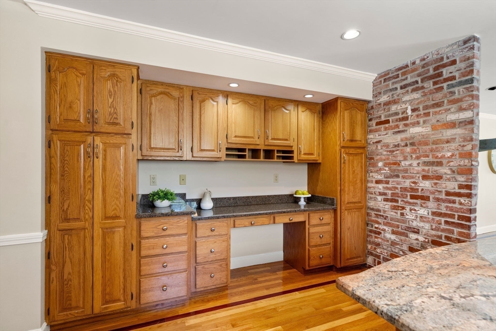 19 Devonshire Road Middleton, MA 01949 - Photo 13 of 42