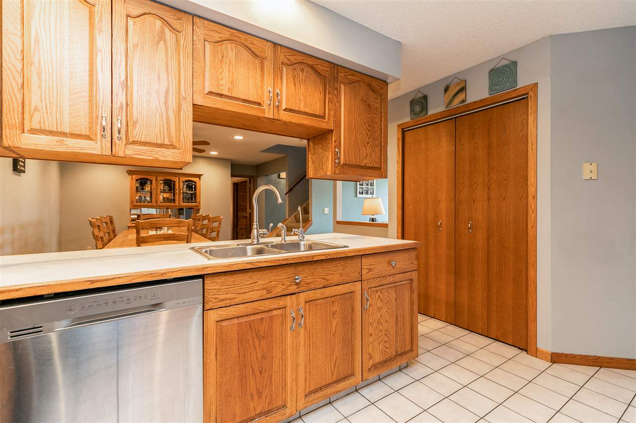 1646 Camelback Road Northeast Solon, IA 52333 - Photo 15 of 47 Gallery Image 15