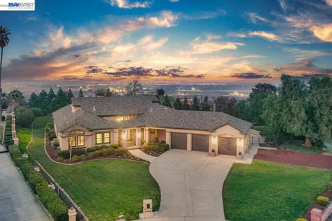 $3,000,000 | 2808 Gray Fox Court, Pleasanton, CA 94566