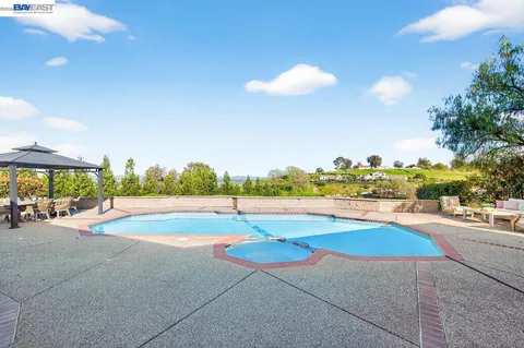 $3,000,000 | 2808 Gray Fox Court, Pleasanton, CA 94566