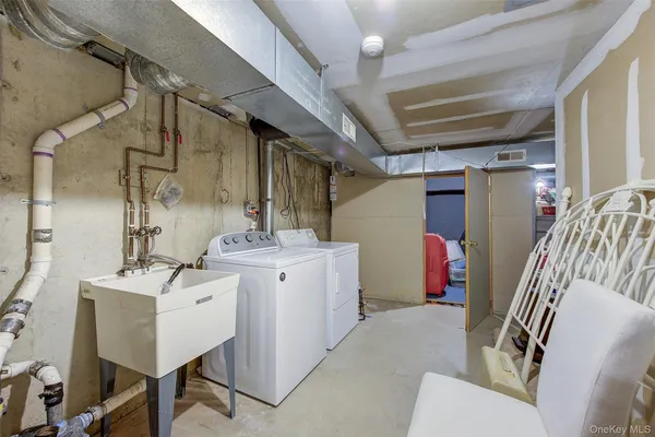 a view of a storage & utility room