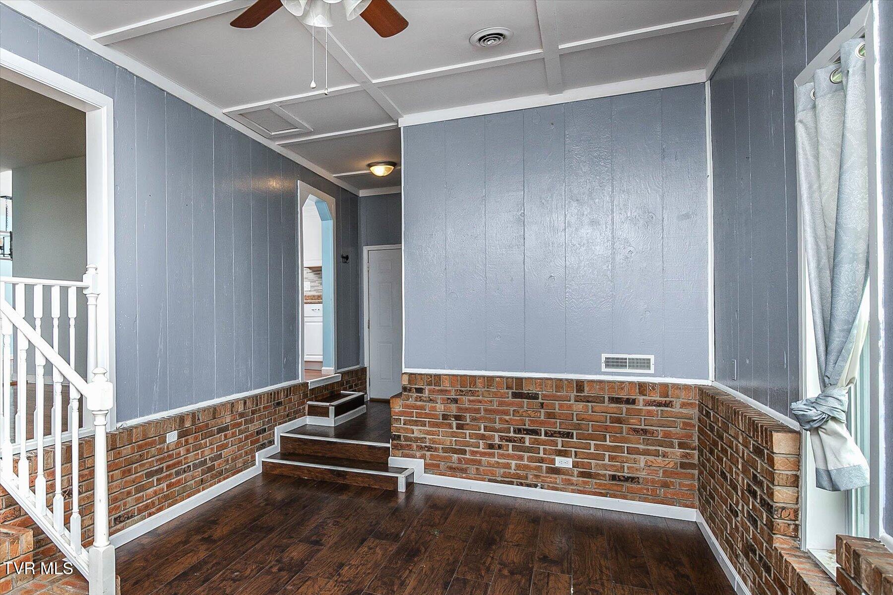 1413 Haga Road Kingsport, TN 37660 - Photo 14 of 32 14-1413 Haga Rd-14