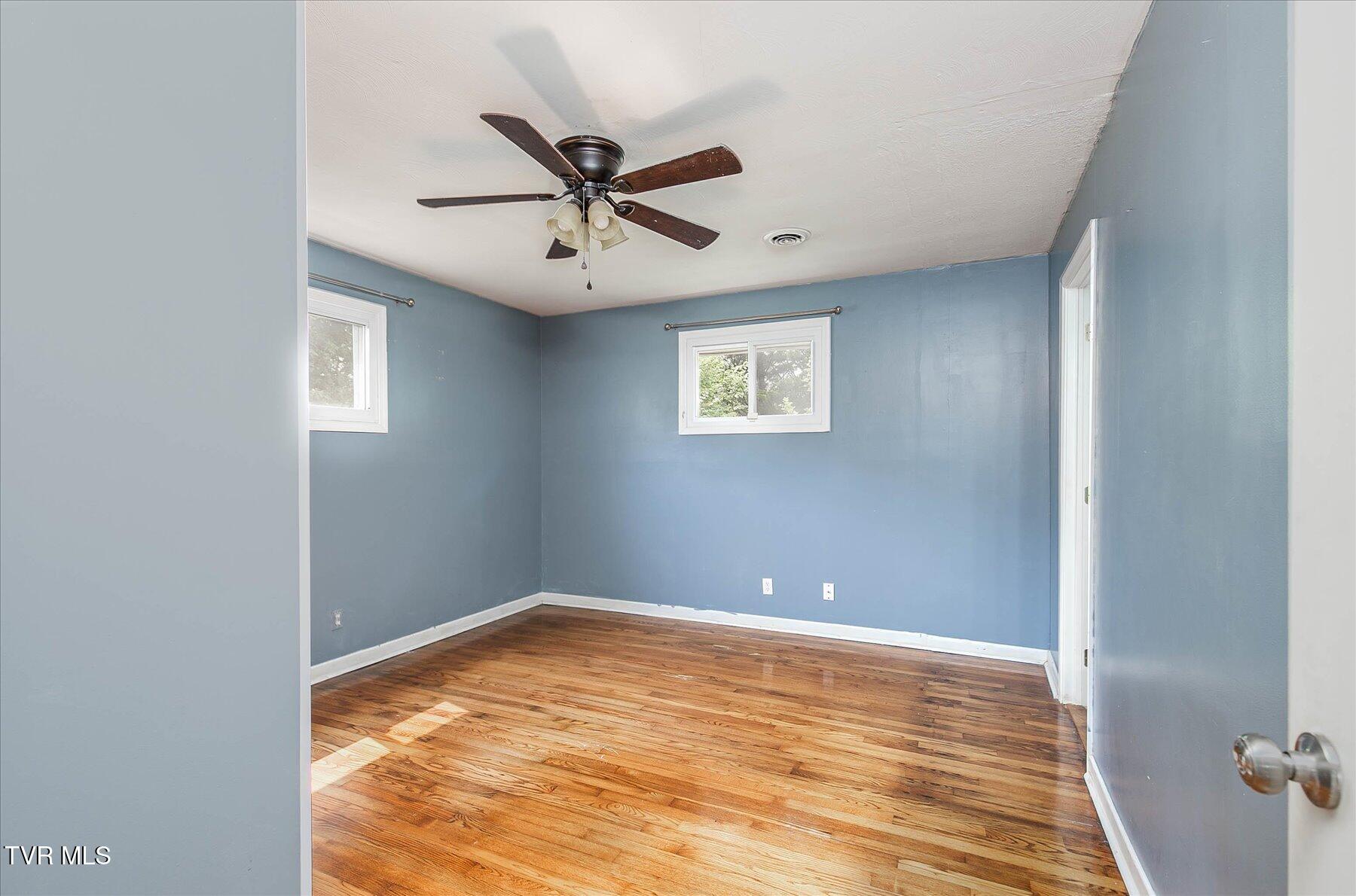 1413 Haga Road Kingsport, TN 37660 - Photo 26 of 32 26-1413 Haga Rd-26