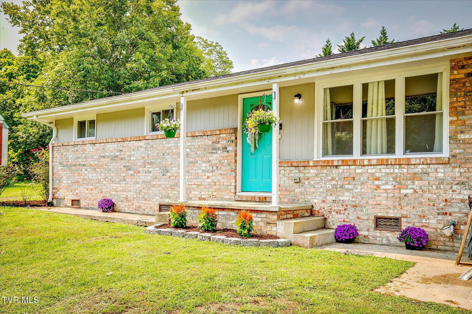 1413 Haga Road Kingsport, TN 37660 - Photo 5 of 32 05-1413 Haga Rd-5