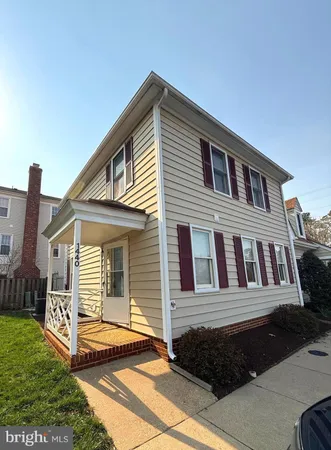 $1,750 | 1440 Kenmore Avenue, Fredericksburg, VA 22401