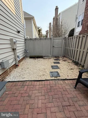 $1,750 | 1440 Kenmore Avenue, Fredericksburg, VA 22401
