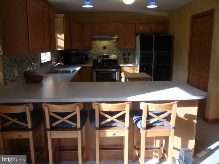 101 Robbins Road Pilesgrove, NJ 08098 - Photo 6 of 21 Kitchen