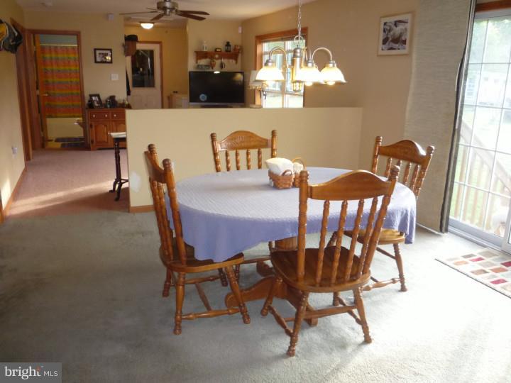 101 Robbins Road Pilesgrove, NJ 08098 - Photo 8 of 21 Dining Room