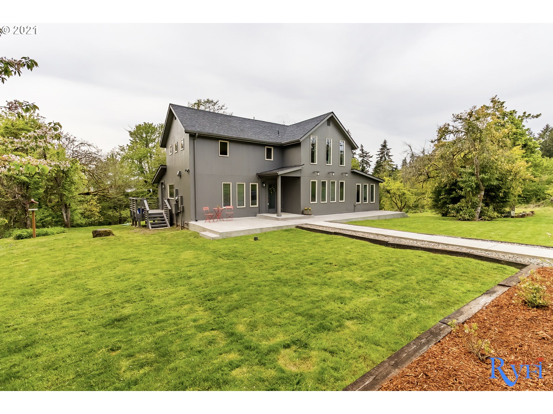1221 Cloverdale Road Kalama, WA 98625 - Photo 25 of 32 Gallery Image 25