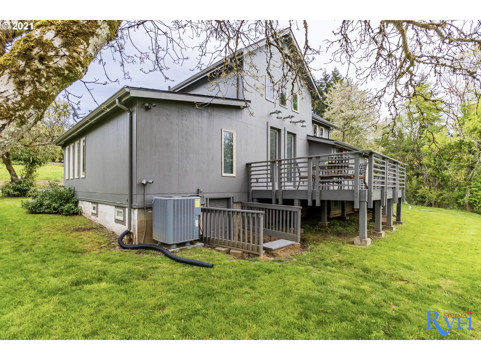 1221 Cloverdale Road Kalama, WA 98625 - Photo 26 of 32 Gallery Image 26