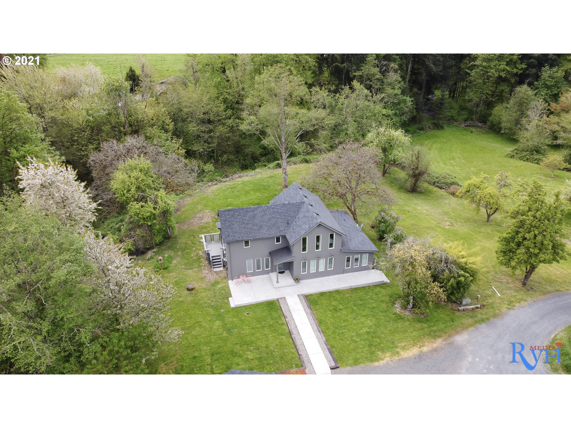 1221 Cloverdale Road Kalama, WA 98625 - Photo 29 of 32 Gallery Image 29