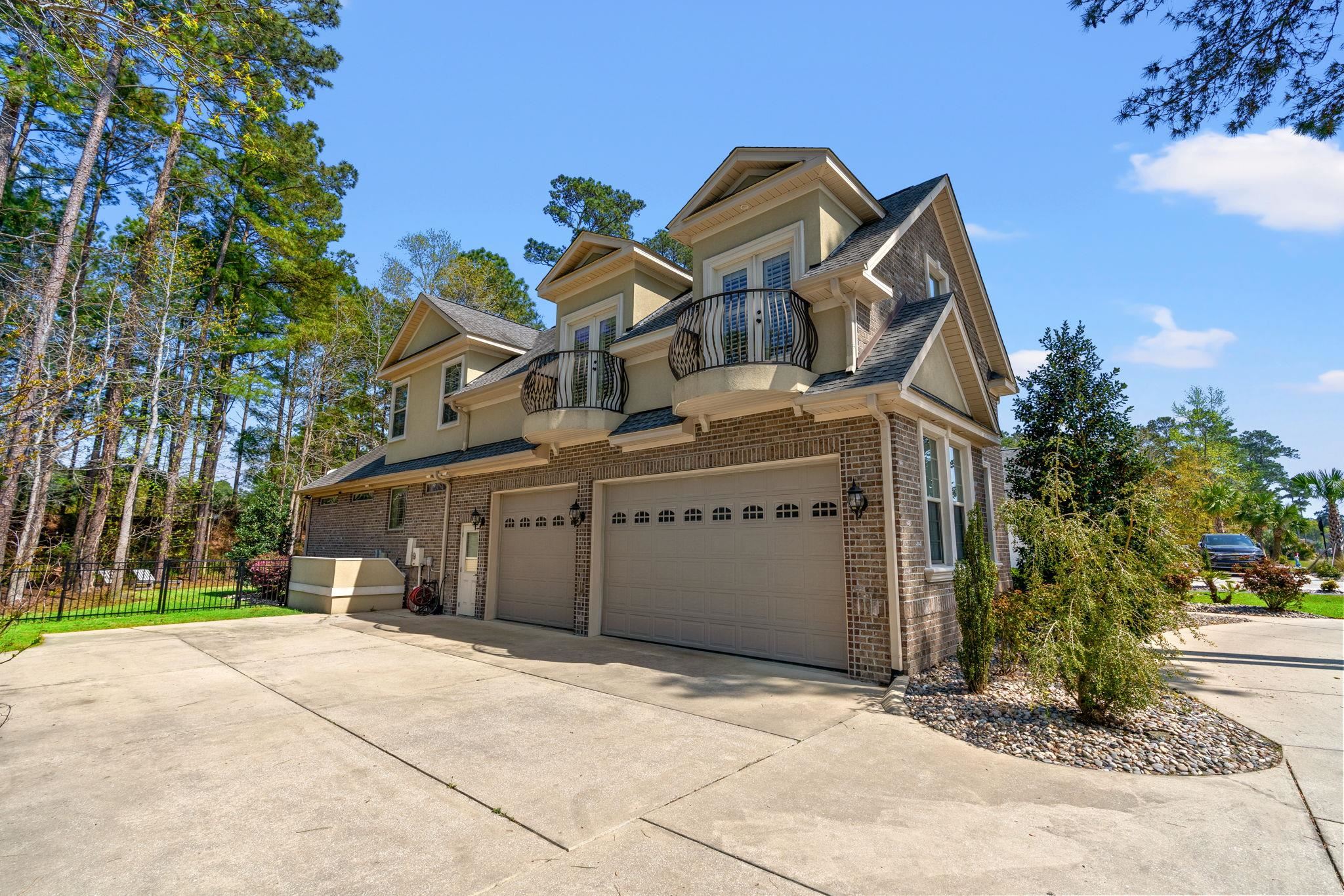 292 Chamberlin Road Myrtle Beach, SC 29588 - Photo 3 of 82 Gallery Image 3