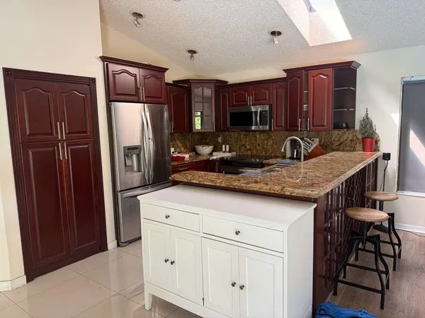 $4,500 | 1818 Park Avenue, Weston, FL 33326