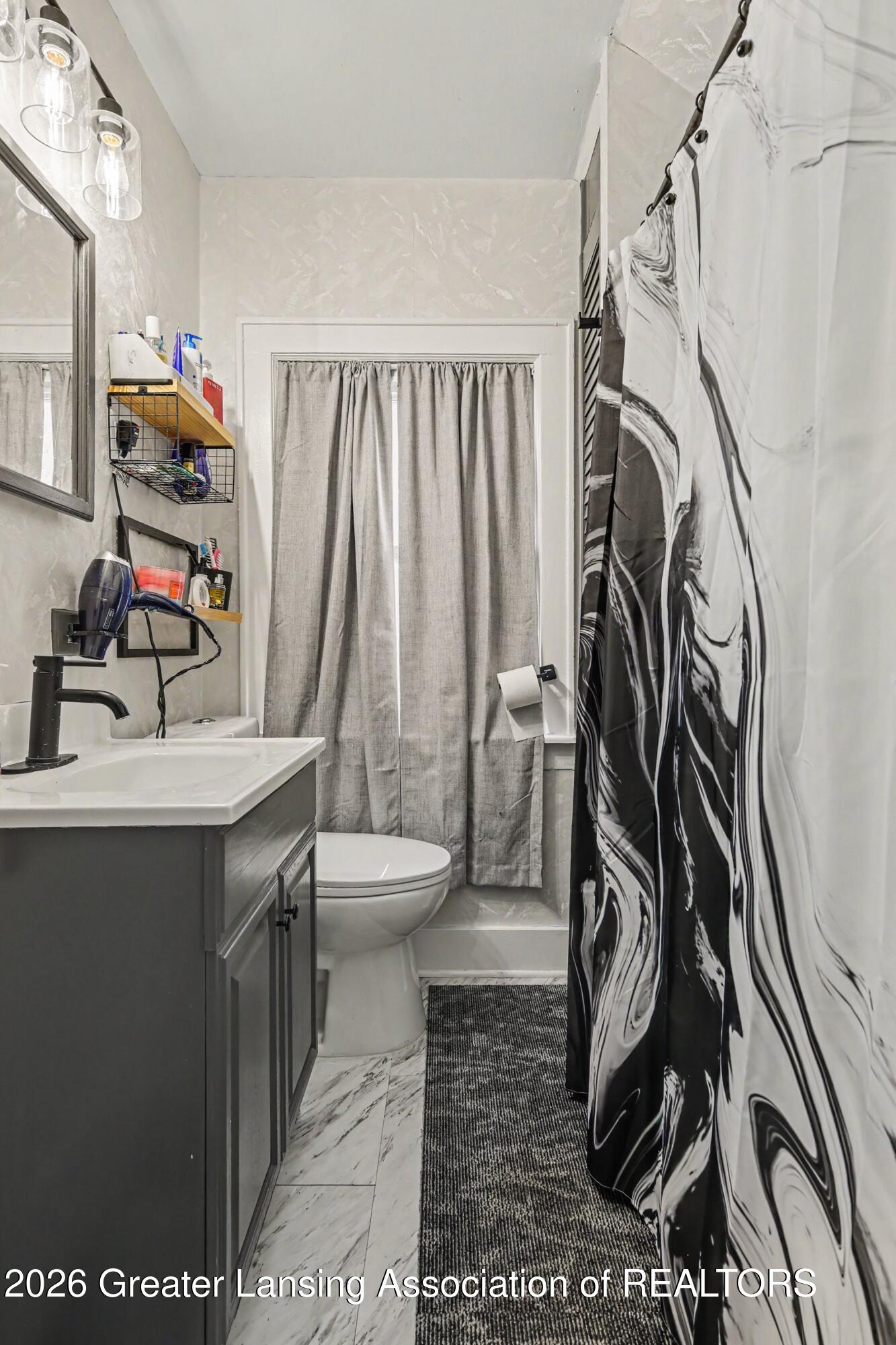 1712 Osborn Road Lansing, MI 48915 - Photo 24 of 34 022_file_6075