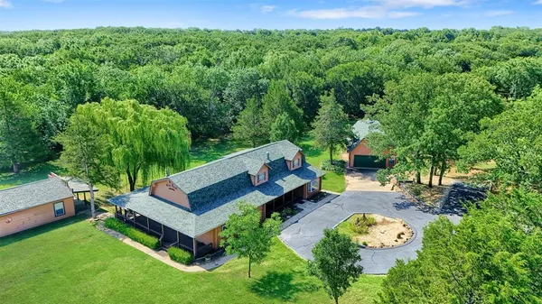 $850,000 | 570 Ayres Road, Bells, TX 75414