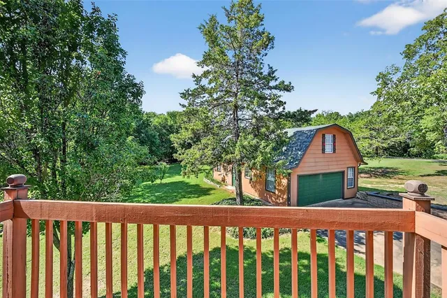 $950,000 | 570 Ayres Road, Bells, TX 75414