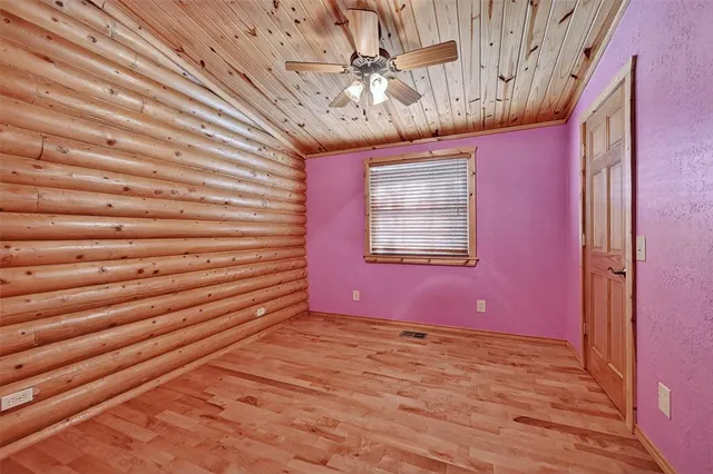 $950,000 | 570 Ayres Road, Bells, TX 75414