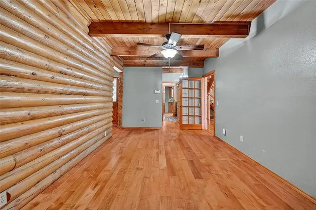 $950,000 | 570 Ayres Road, Bells, TX 75414