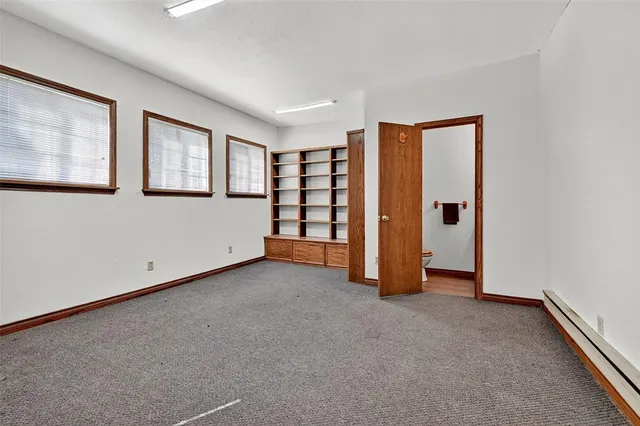 $950,000 | 570 Ayres Road, Bells, TX 75414