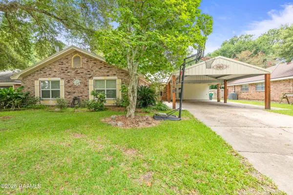 $2,200 | 140 Orangewood Drive, Lafayette, LA 70503