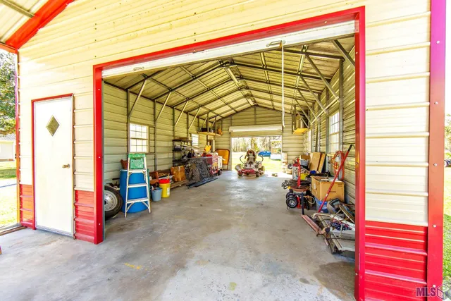 $240,000 | 2527 Bayou Blue Road, Houma, LA 70364