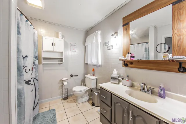 $240,000 | 2527 Bayou Blue Road, Houma, LA 70364