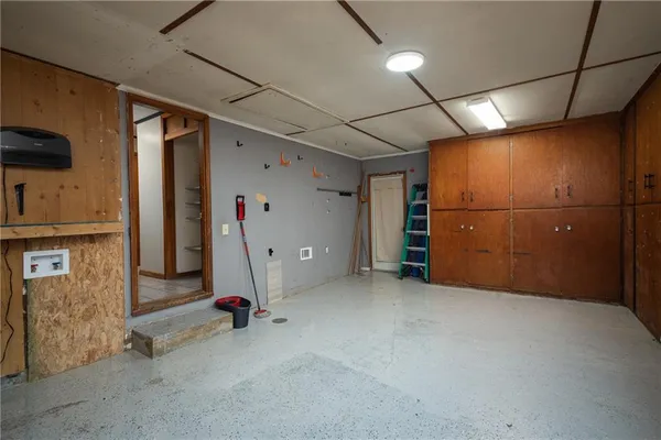 $259,900 | 18 Southwest County Rd Bb, Warrensburg, MO 64093