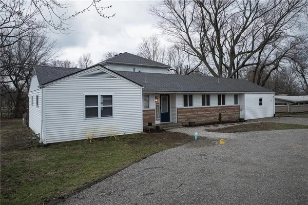 $259,900 | 18 Southwest County Rd Bb, Warrensburg, MO 64093