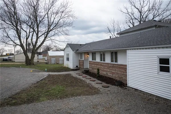 $259,900 | 18 Southwest County Rd Bb, Warrensburg, MO 64093